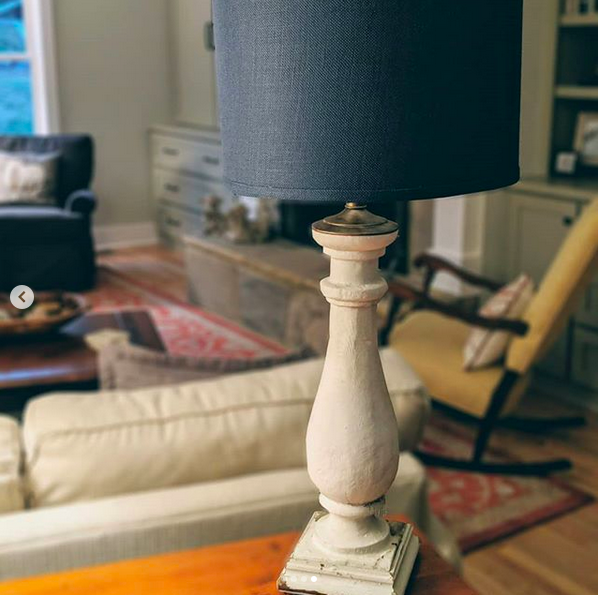 Baluster lamp