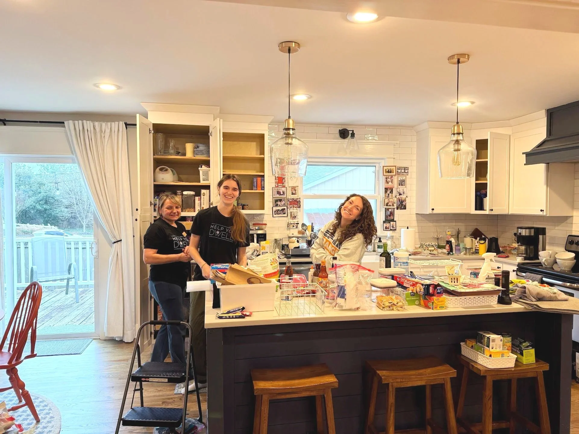 What does working with a professional organizer look like?