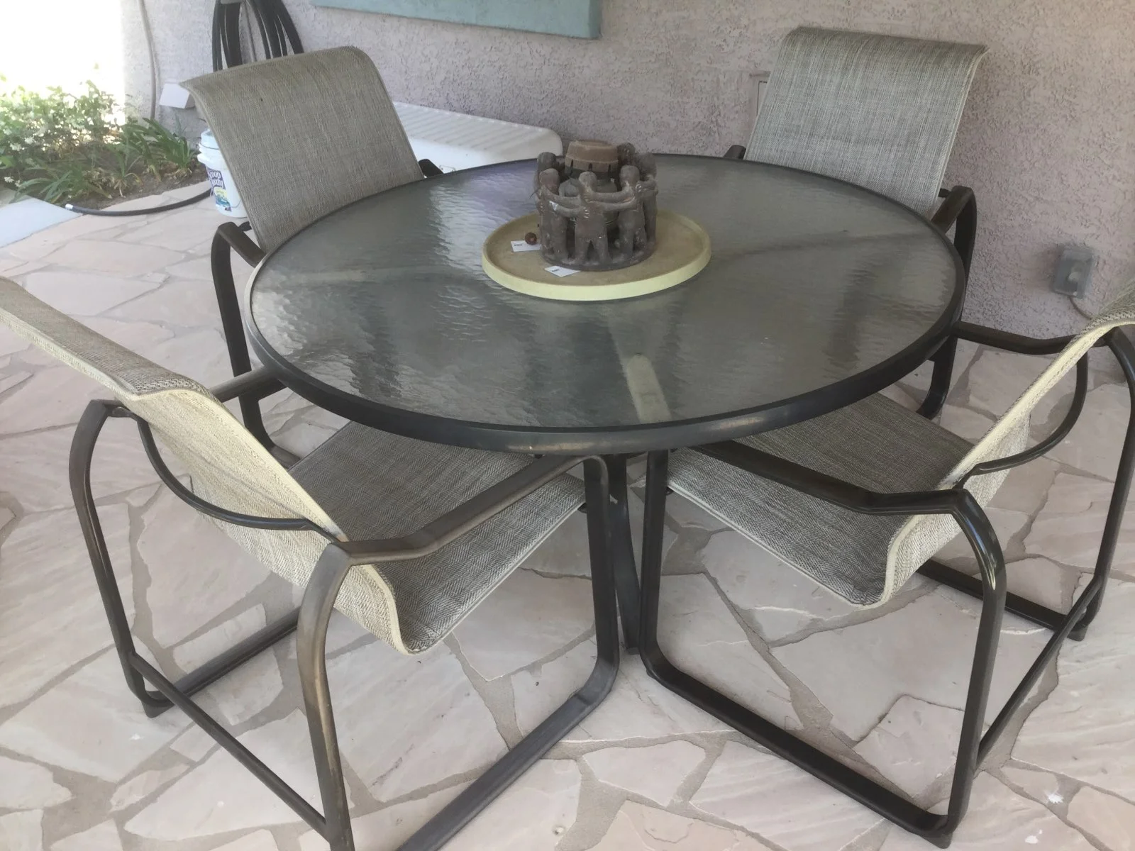 Chesapeake Dining Set in Lattice Greystone