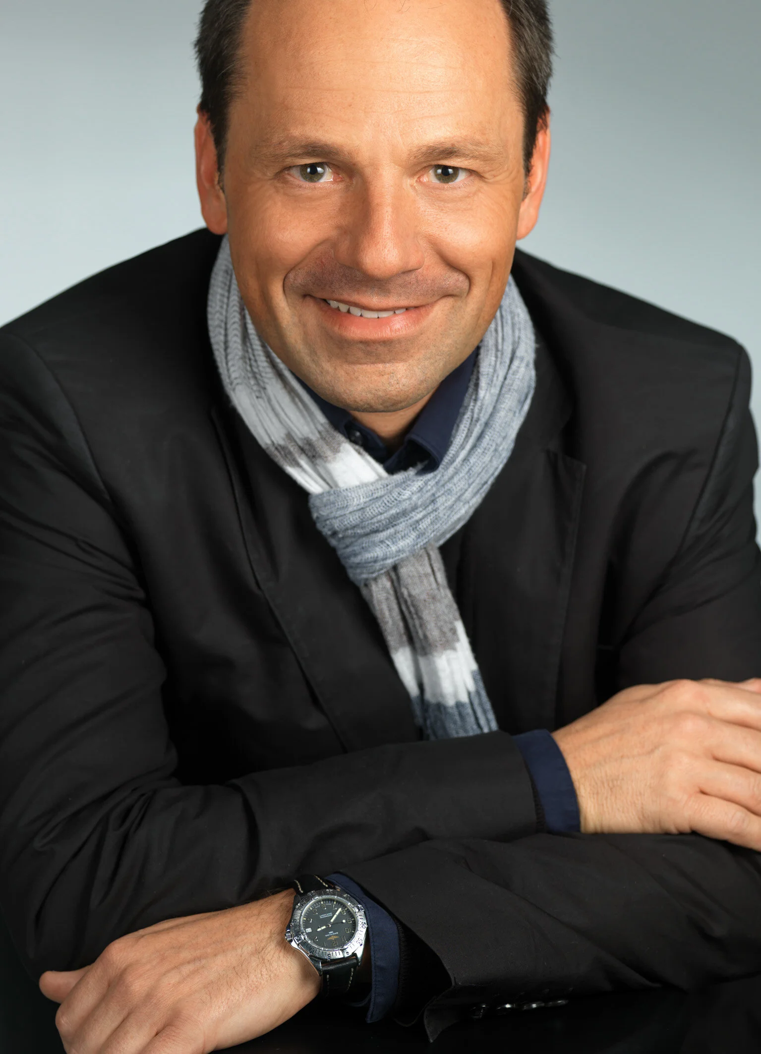   Volker Dienst   is an architect running an architectural practice in Vienna and a non-profit association “architektur in progress” that organizes promotion of contemporary, innovative, socially and ecologically sustainable, as well as high-quality 