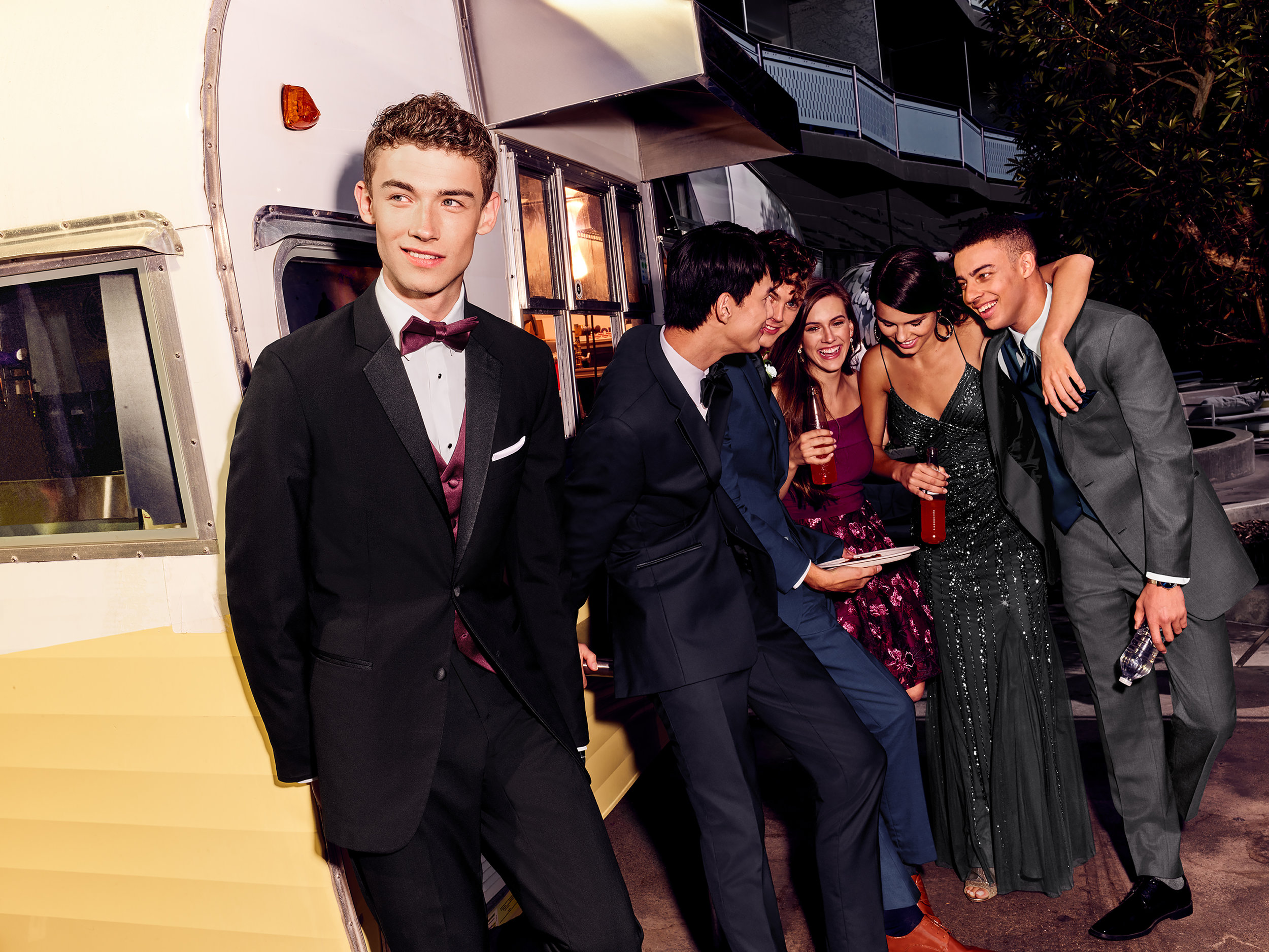 MWTSP19_PROM_FML_11A_2837_ON.jpg