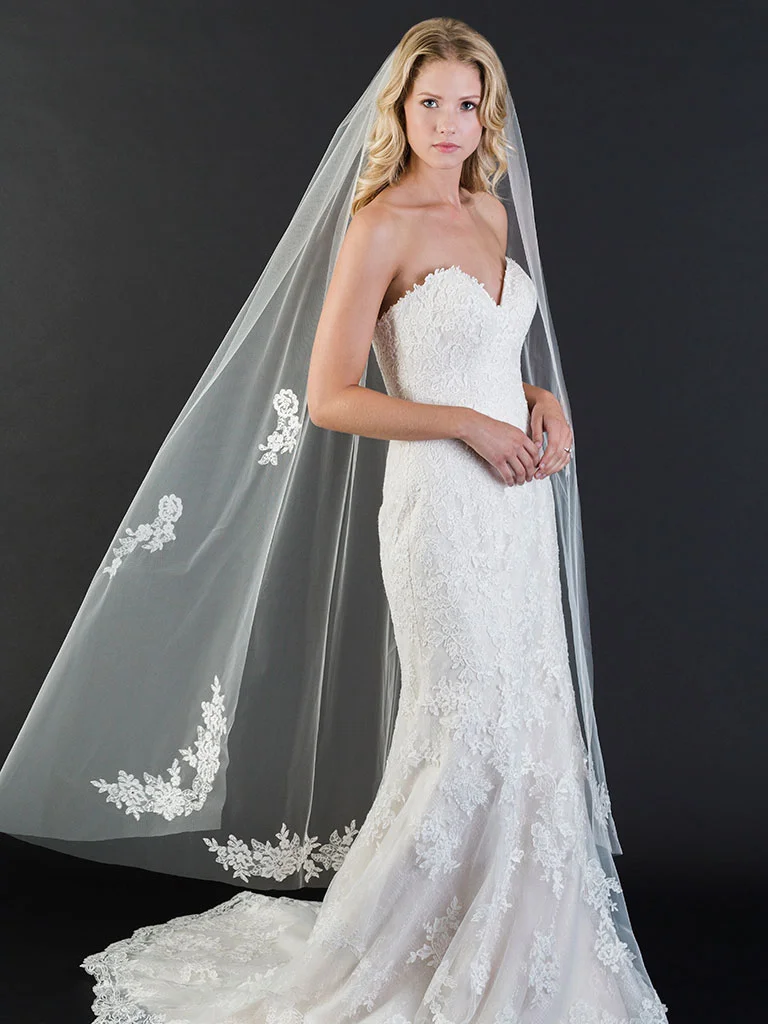 Bel-Aire-Bridal-V7455-4.jpg