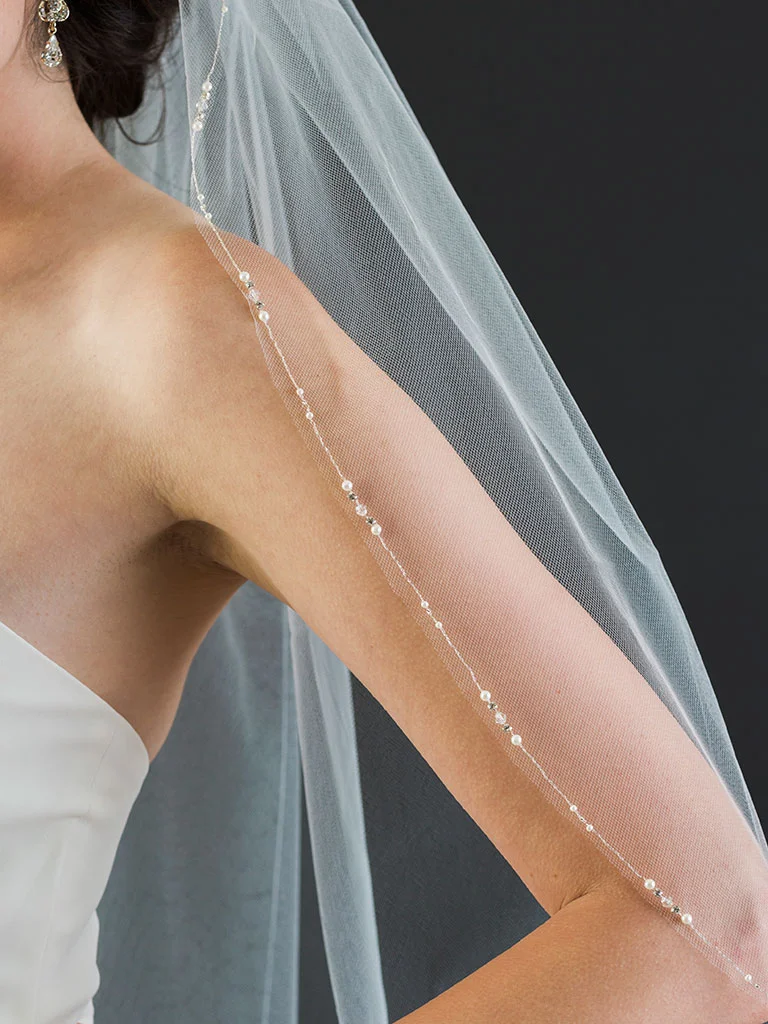 Bel-Aire-Bridal-V7460-4.jpg