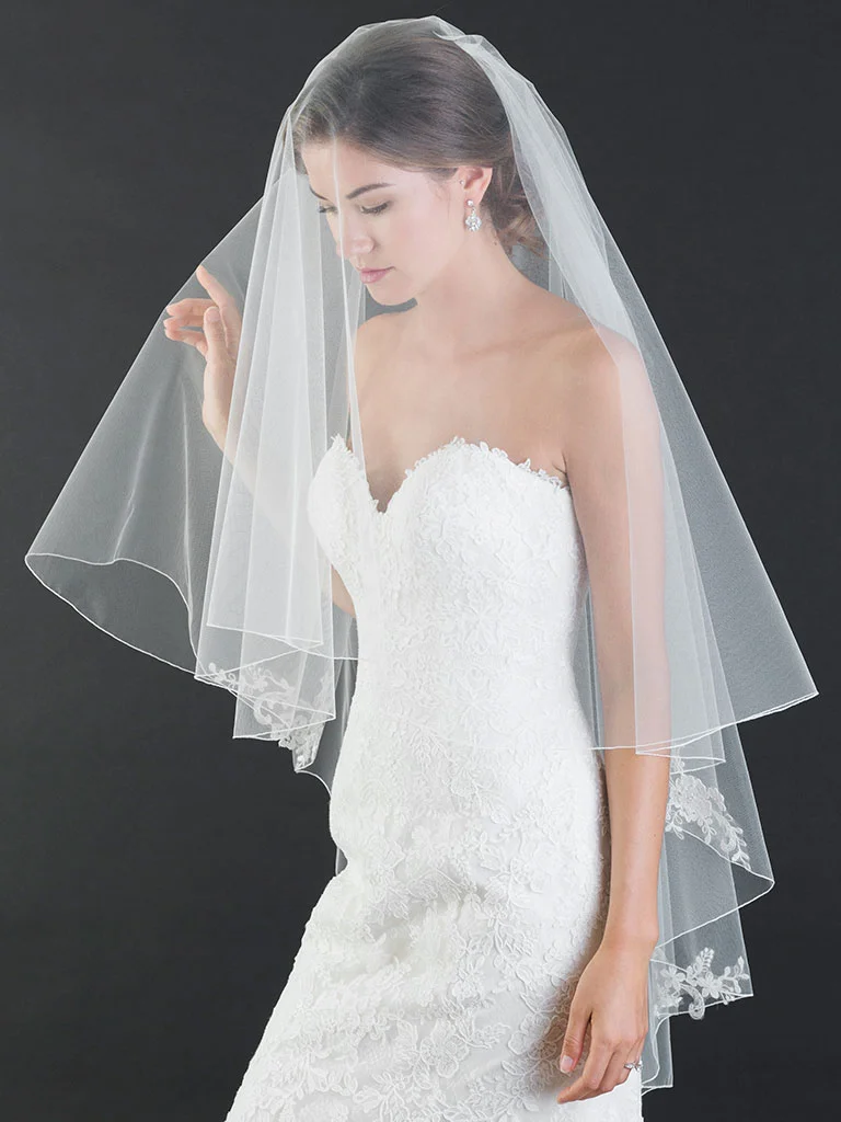 Bel-Aire-Bridal-V7465-5.jpg