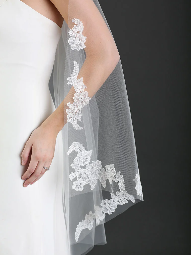 Bel-Aire-Bridal-V7472-2.jpg