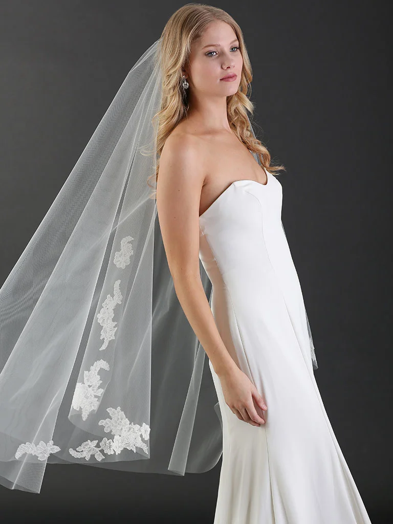 Bel-Aire-Bridal-V7472-4.jpg