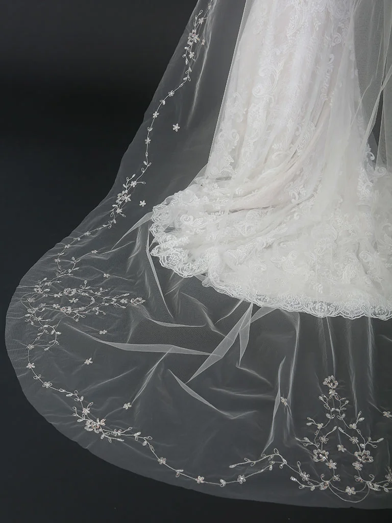 Bel-Aire-Bridal-V7493C-2.jpg