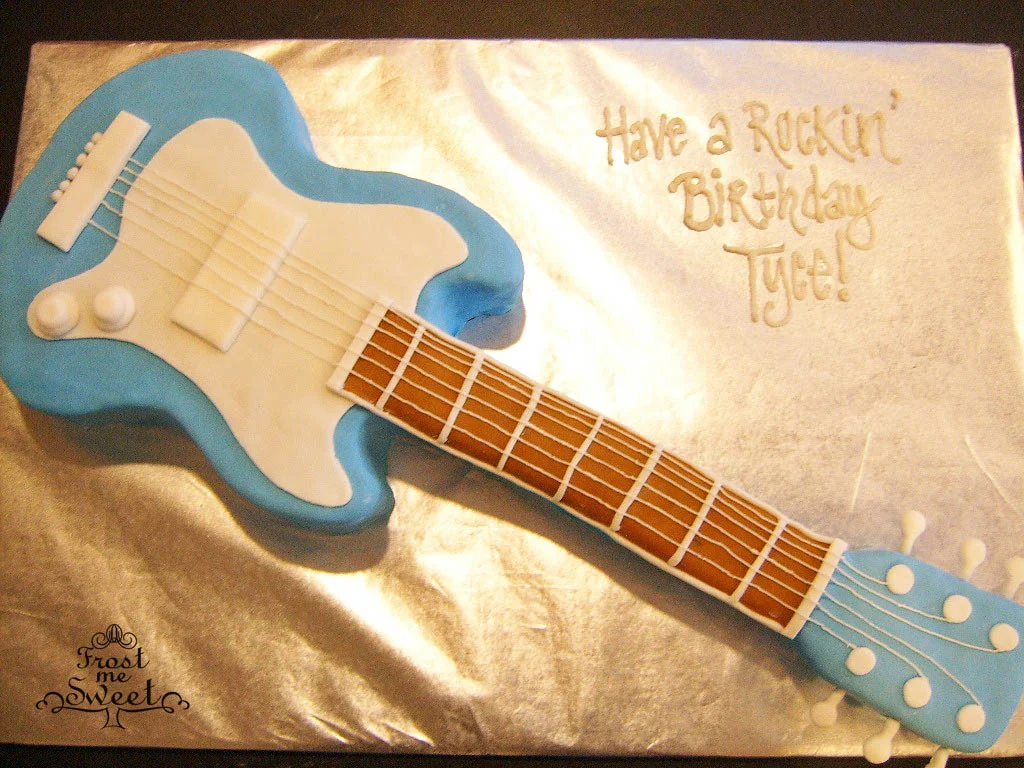 Guitar Rockstar cake