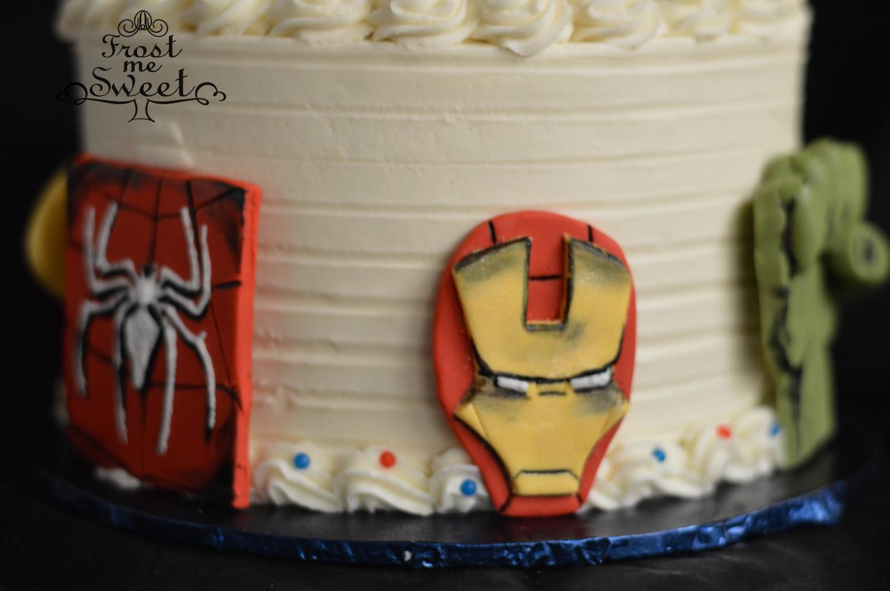 Super hero cake