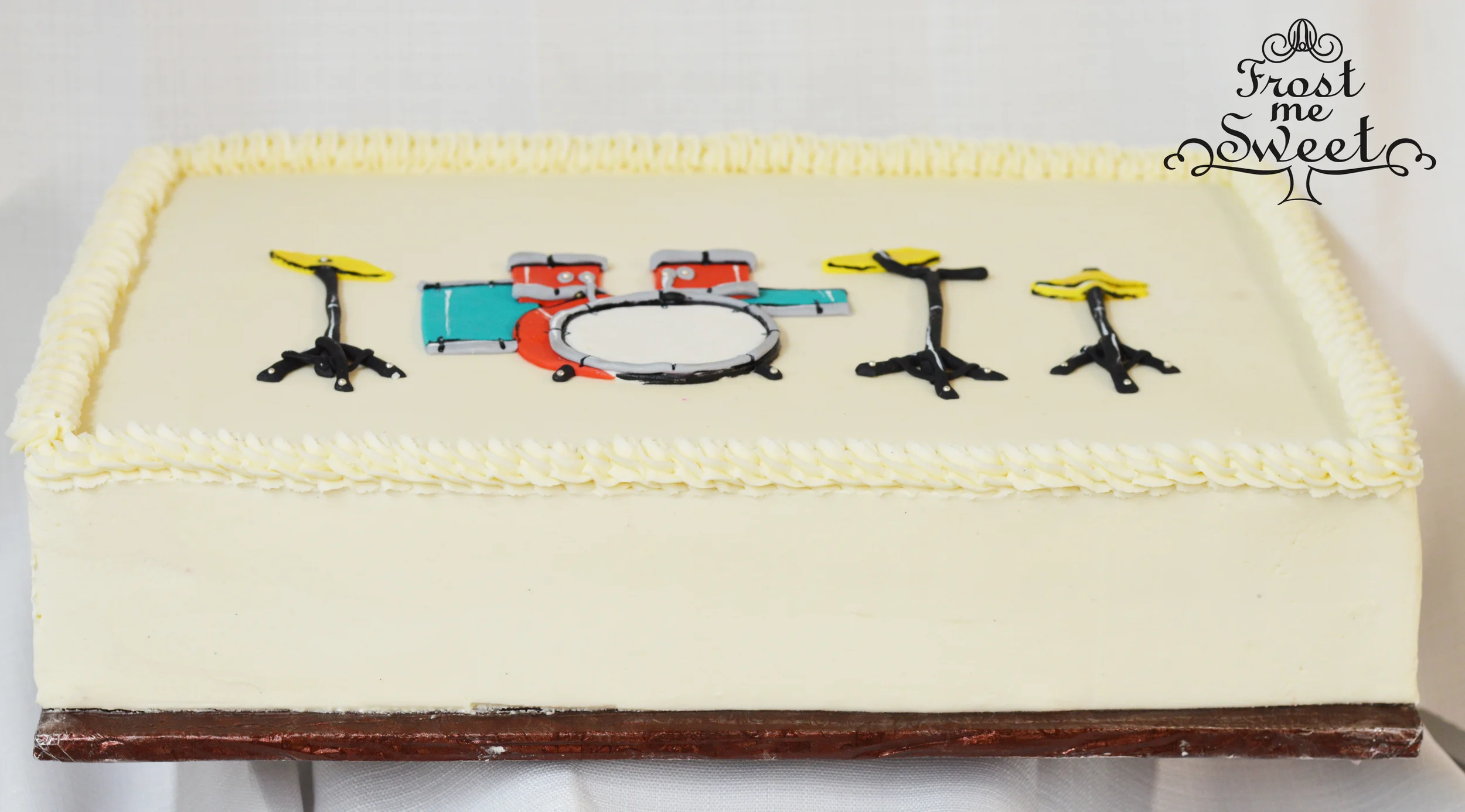  <a data-pin-do="embedBoard" href="http://www.pinterest.com/frostmesweet/fms-baby-cakes/"data-pin-scale-width="80" data-pin-scale-height="200" data-pin-board-width="400">Follow Frost Me Sweet's board FMS Baby Cakes on Pinterest.</a><!-