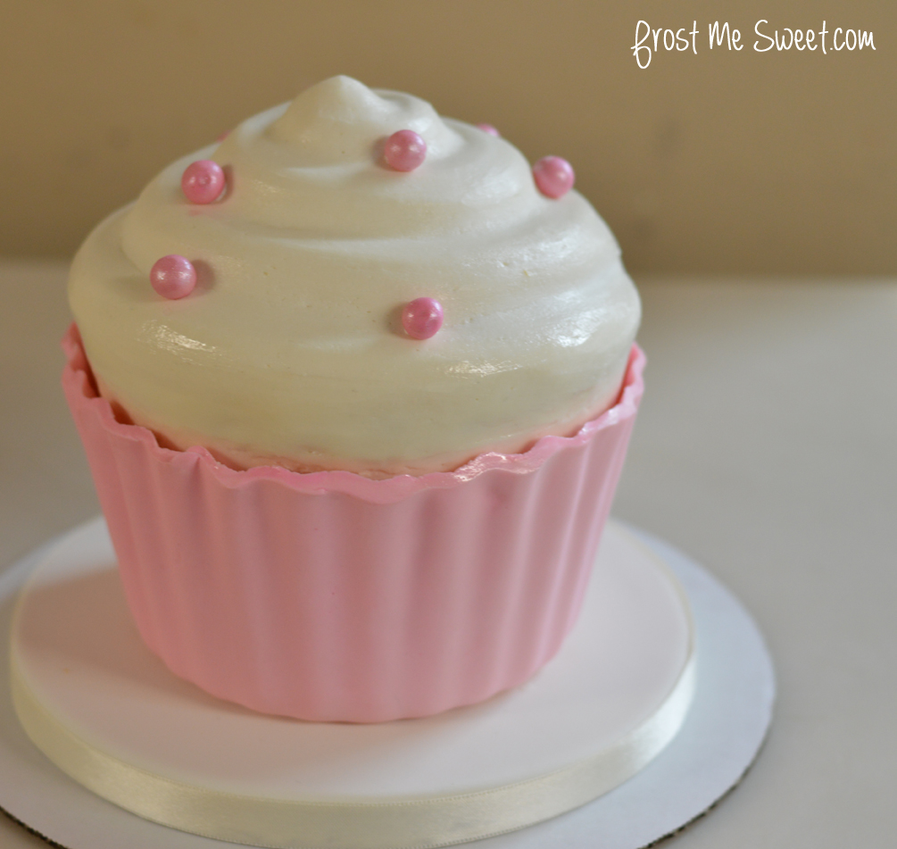Jumbo cucpake cake
