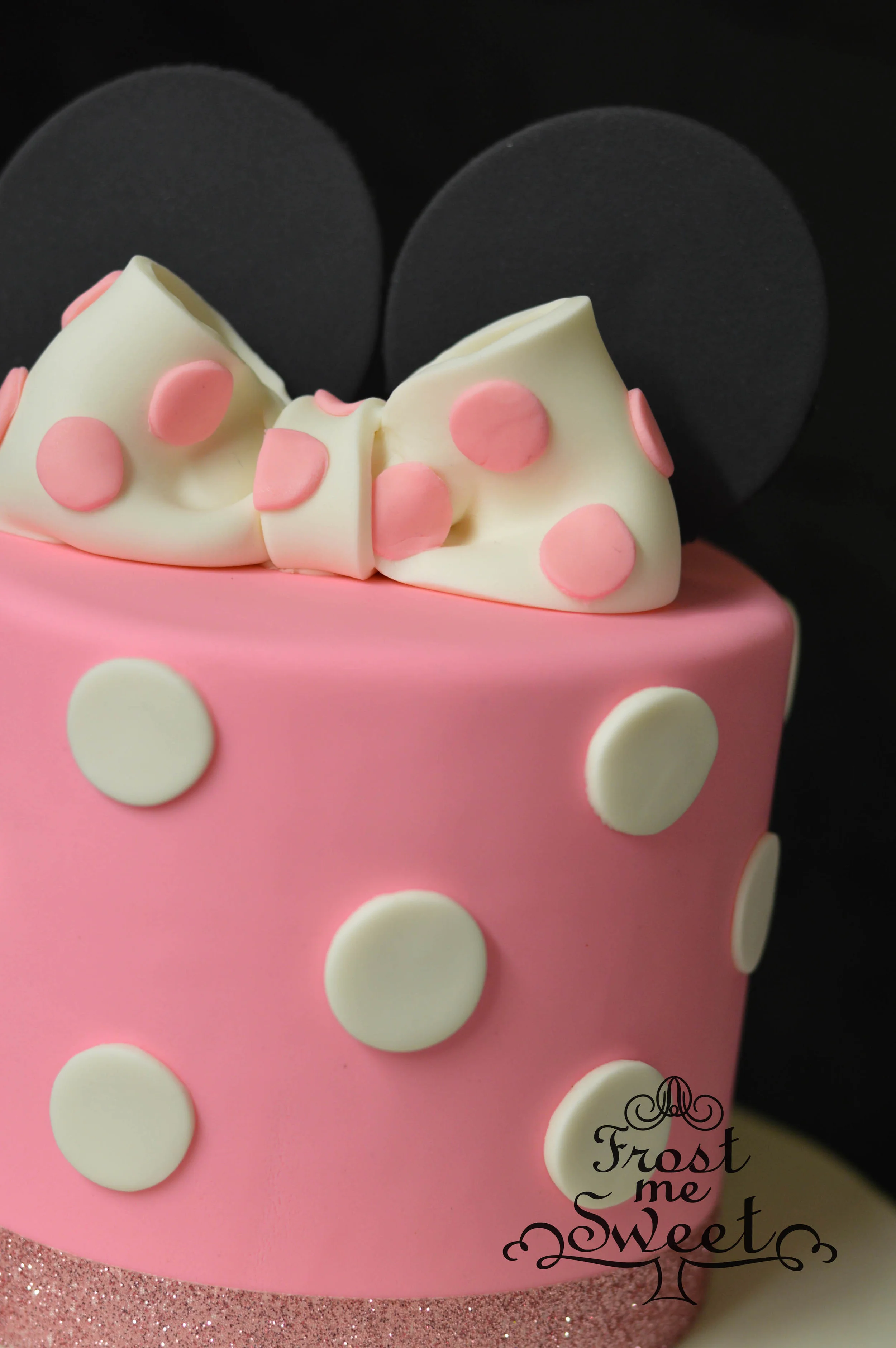 Minnie Mouse cake