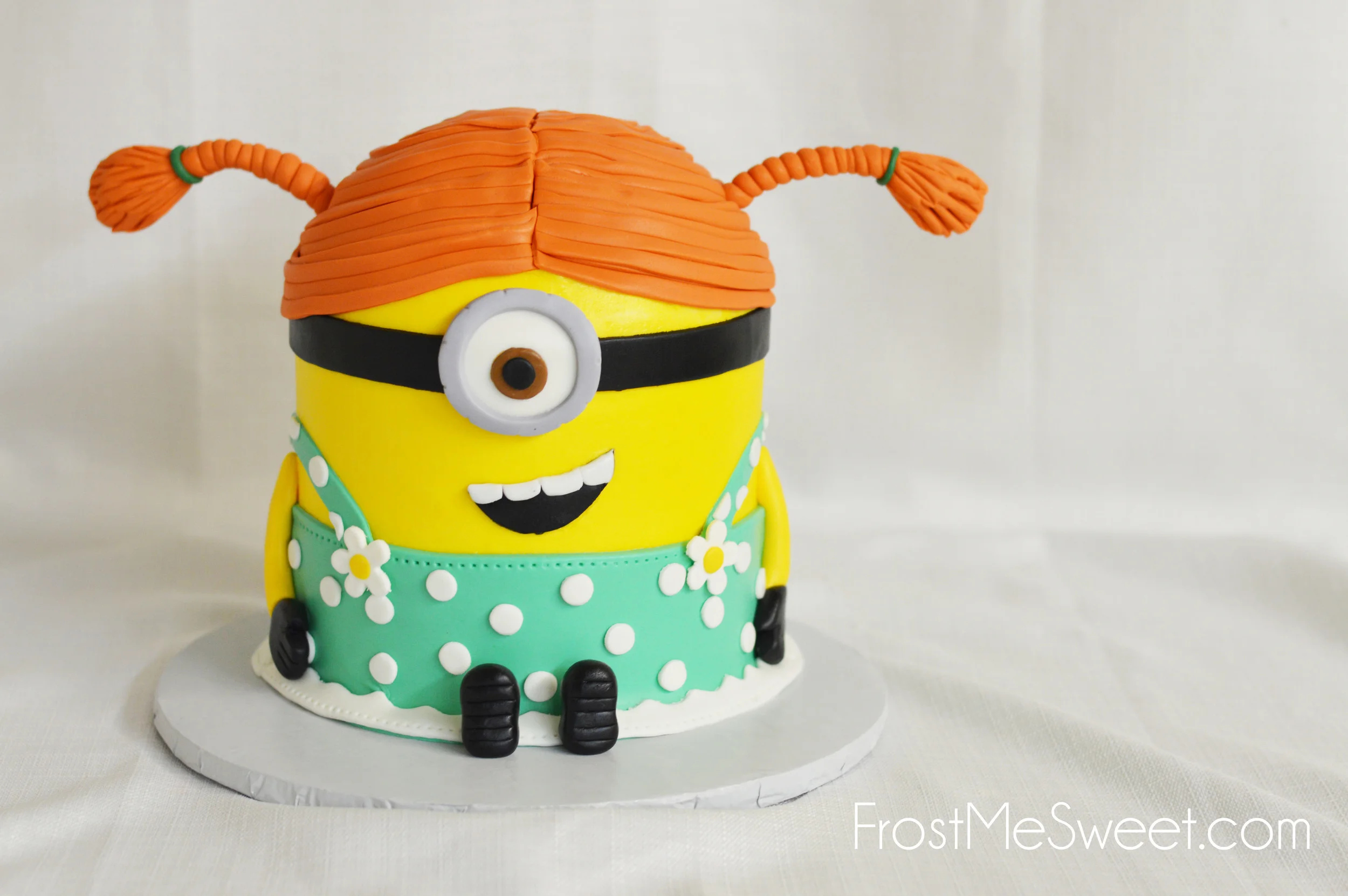 Girl Minion cake