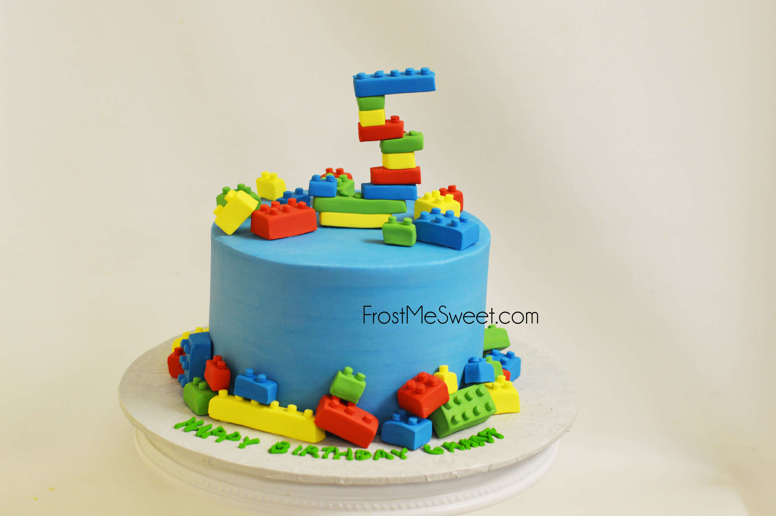 lego cake 2.jpg