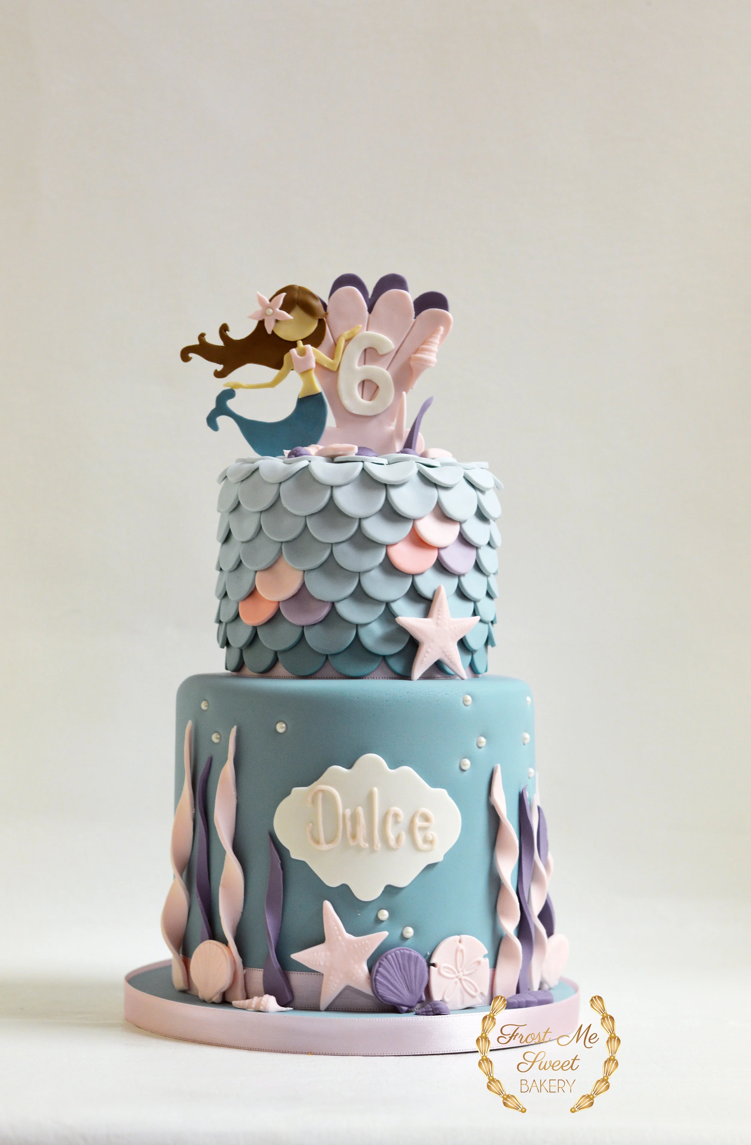 mermaid 2 tier with scales fondant.jpg
