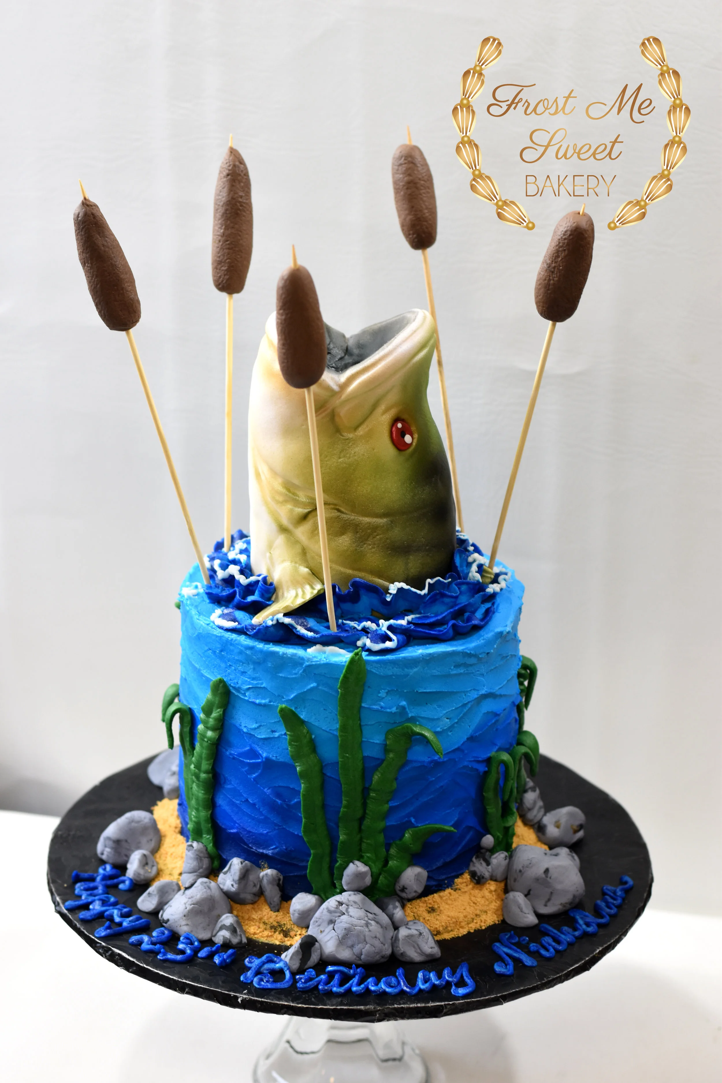 bass fish jumping cake.jpg