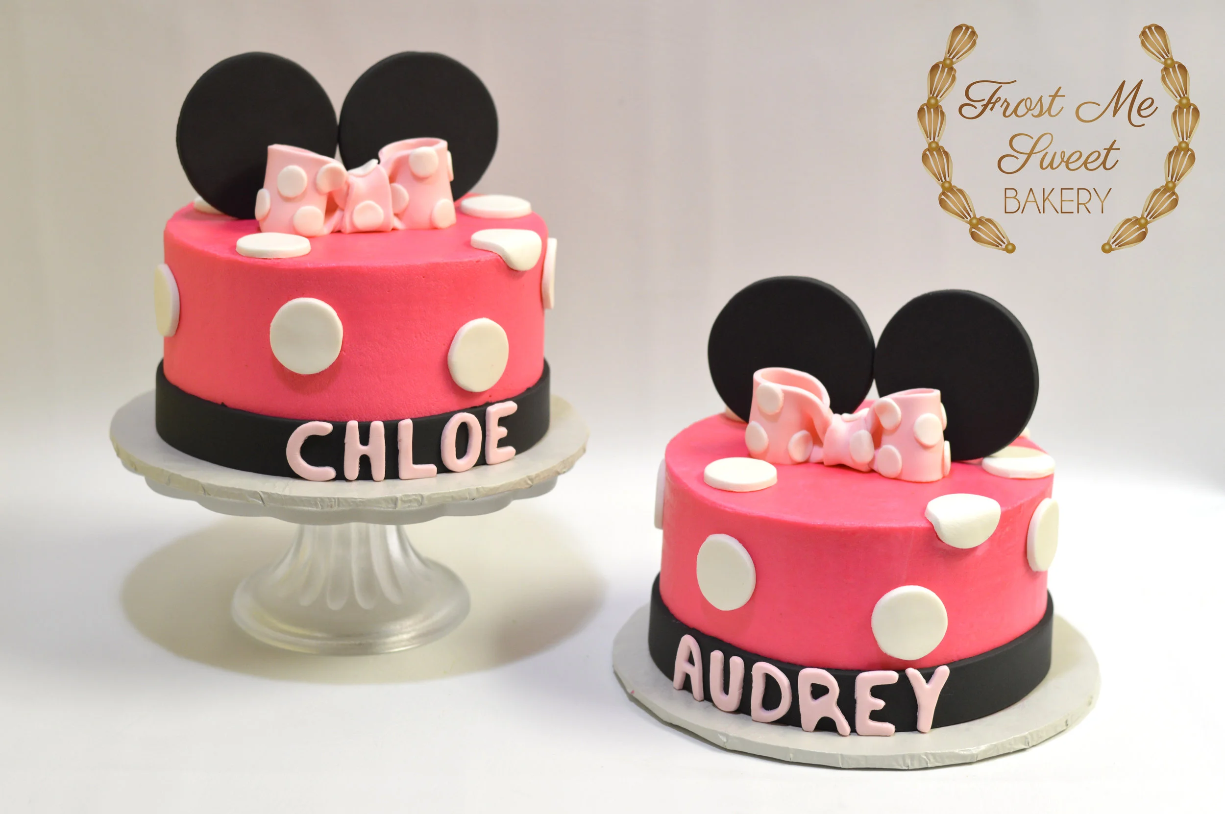 twins minnie mouse smash cakes.jpg