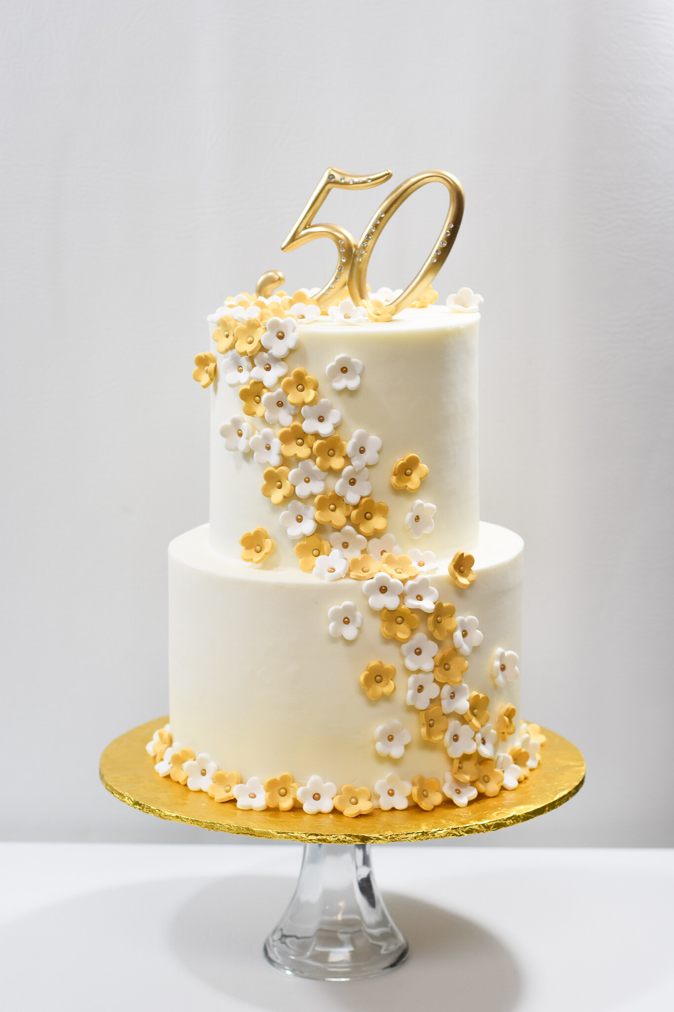 So Stunning 20 Chic Wedding Cakes For Fall Wedding Ideas -  Elegantweddinginvites.com Blog