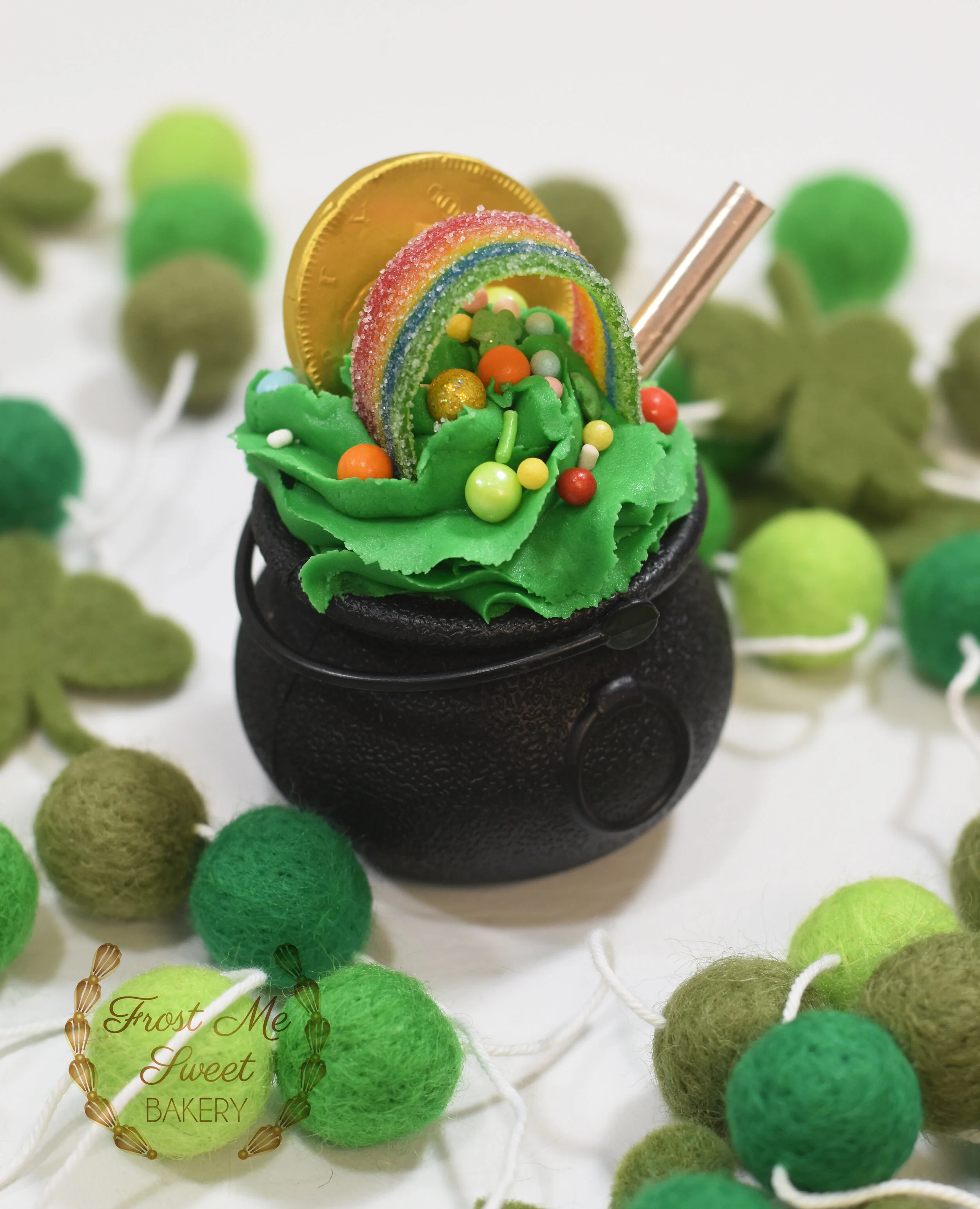 MINI ST PATS CAKE BITE POT.jpg