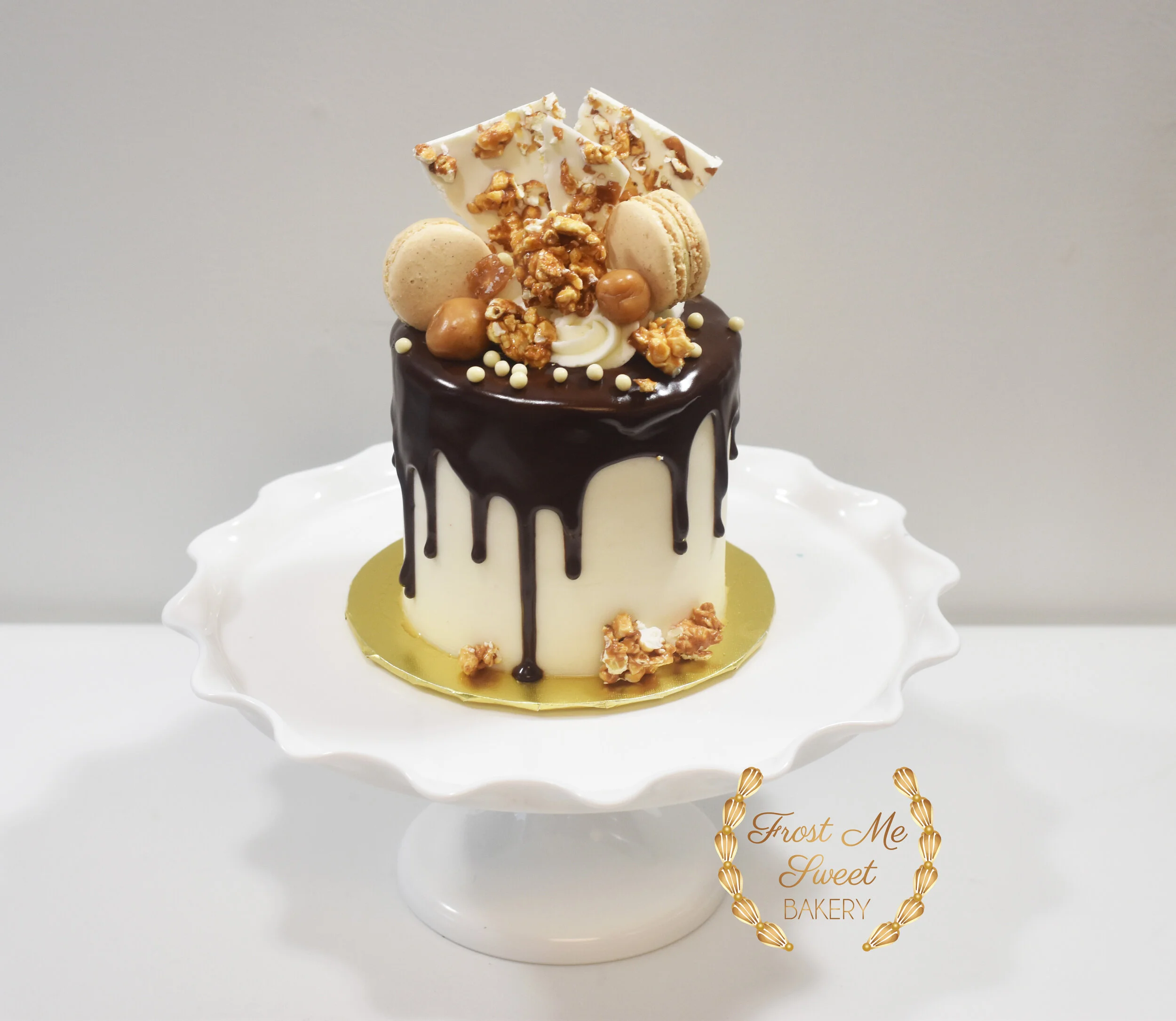 chocolate salted caramel signature cakej.jpg