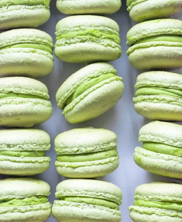 pistachio macarons.jpg