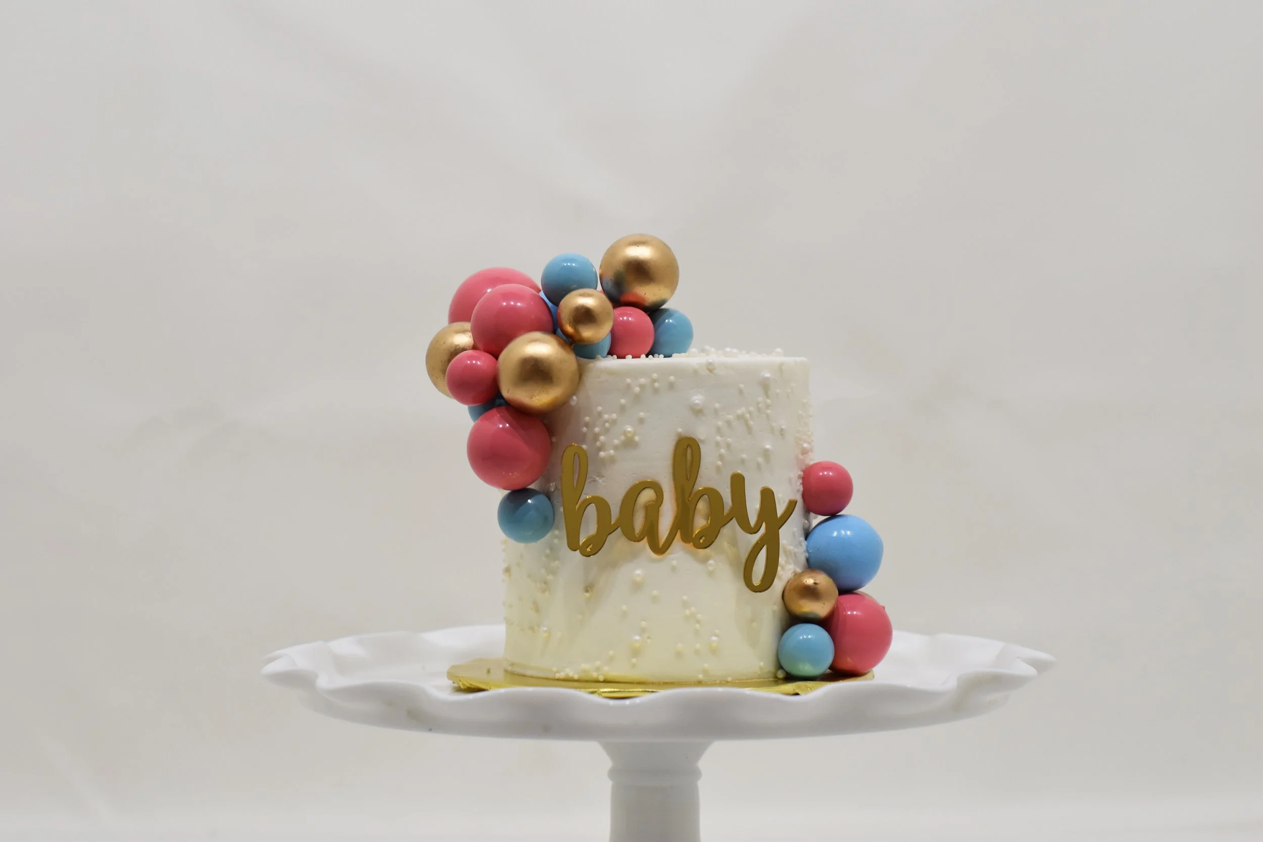gender reveal cake.jpg