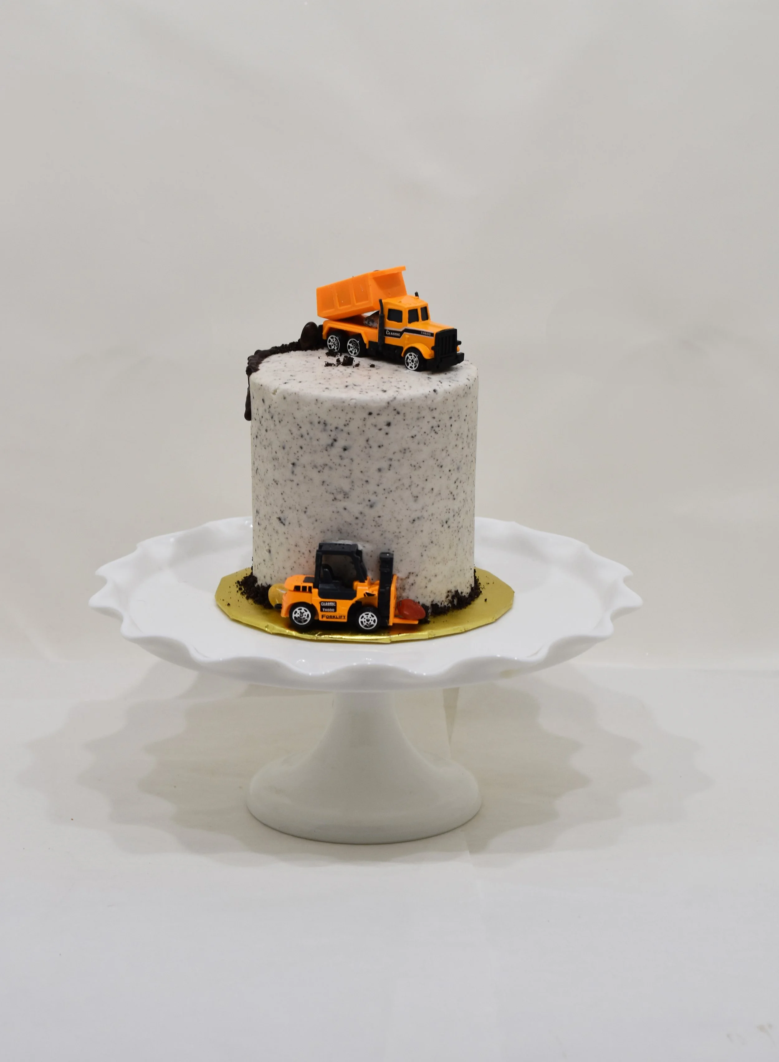 cookies & cream truck cake.jpg