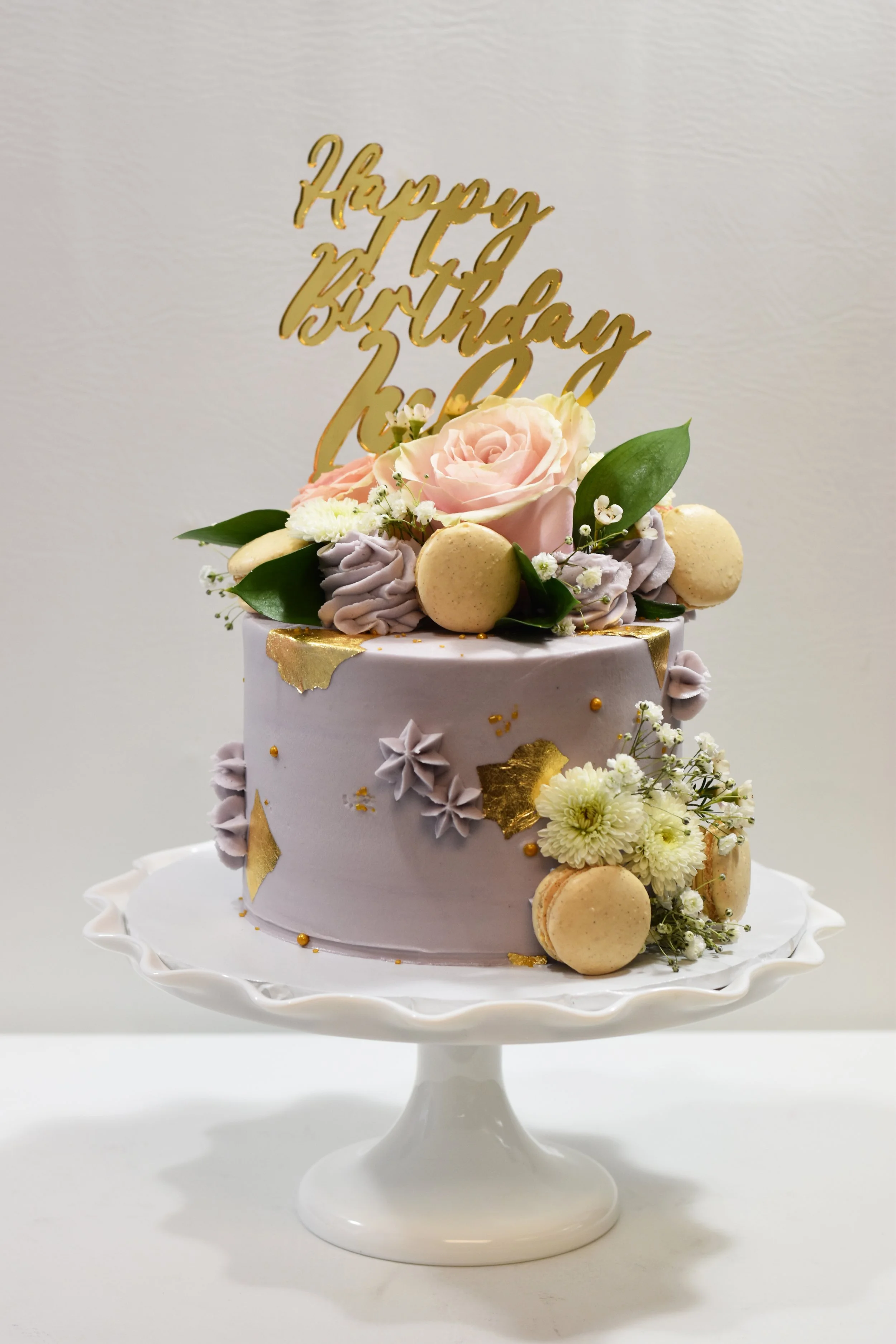 flowers and macs cake 2.jpg