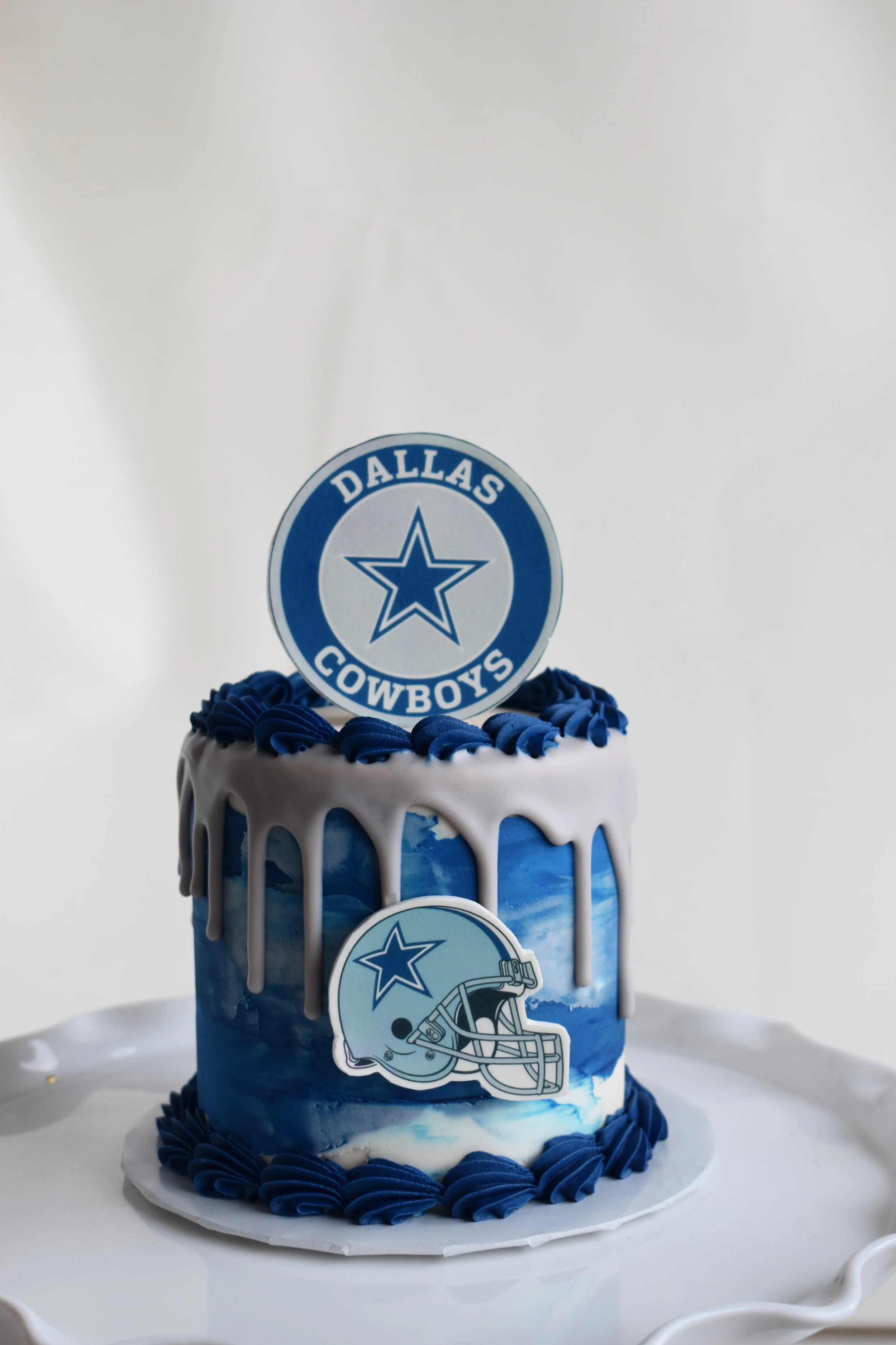 dallas cowboys sports web cake.jpg