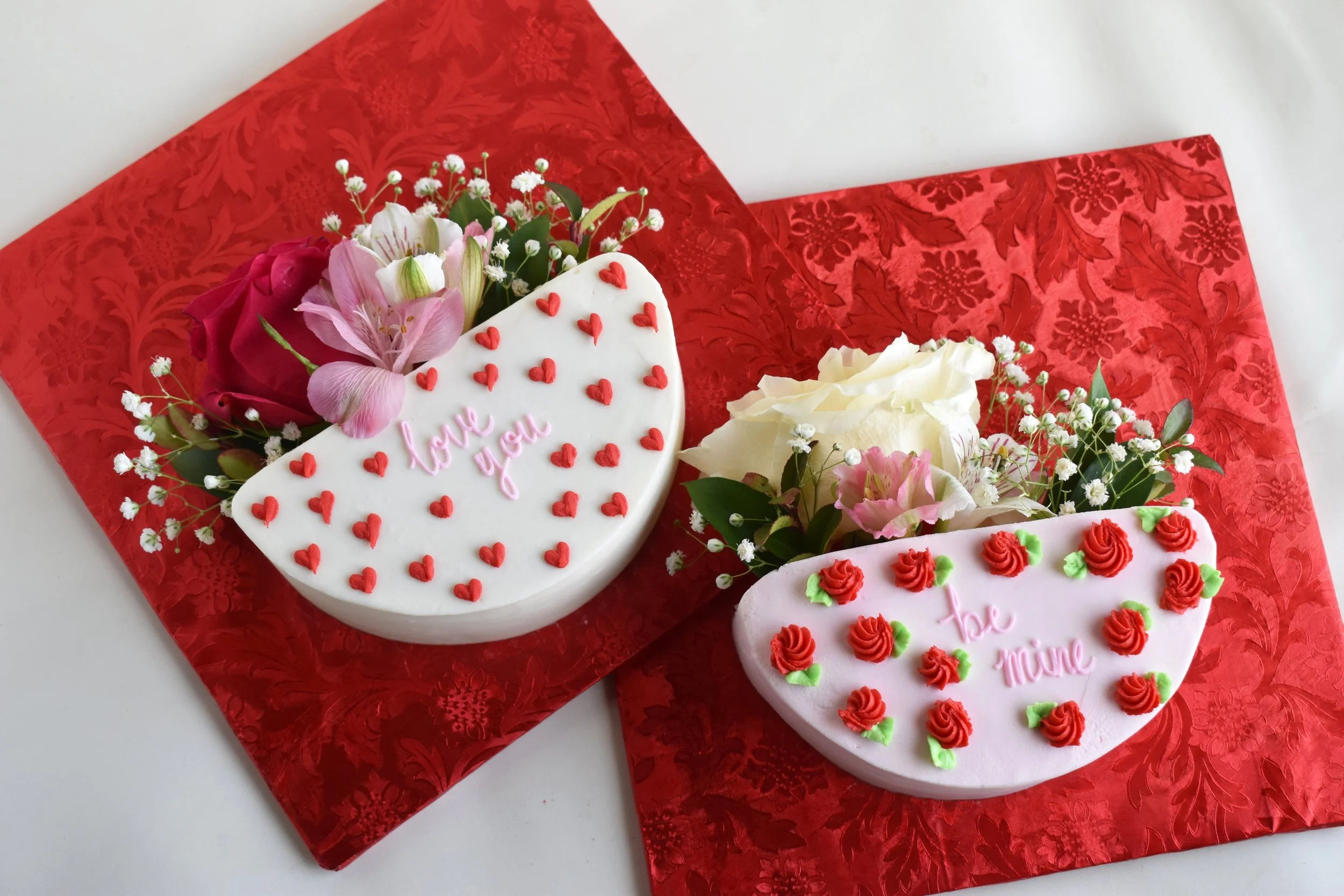 be mine love you floral cakes.jpg