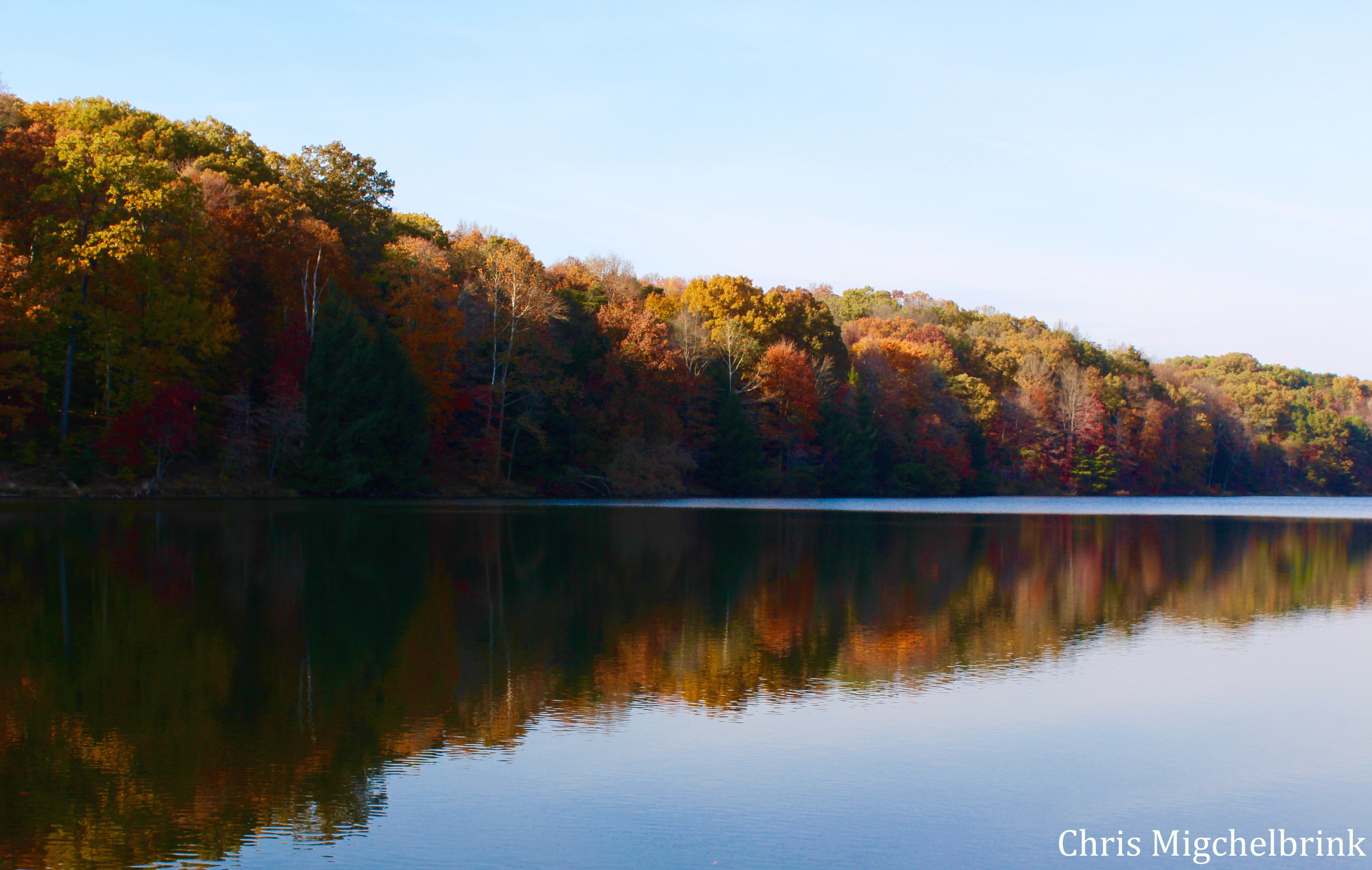 Rose Lake in Hocking Hills, Ohio | photo by: Chris Migchelbrink