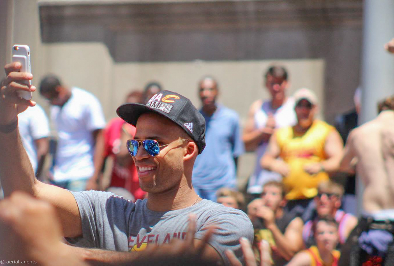 Richard Jefferson probably with Snapchat open