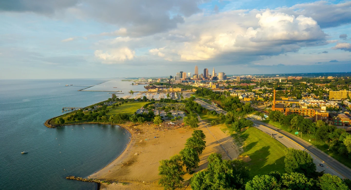 Aerial Agents provides aerial photography that is captured using state-of-the-art, unmanned aerial vehicles (UAV) equipped with professional photography cameras.
