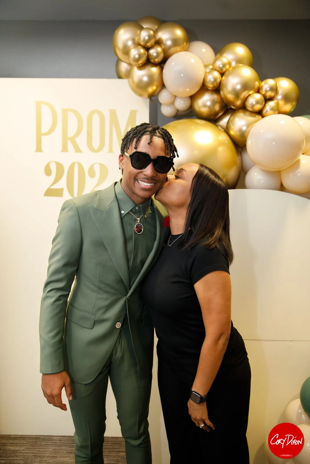 jeremiahprom0341.jpg