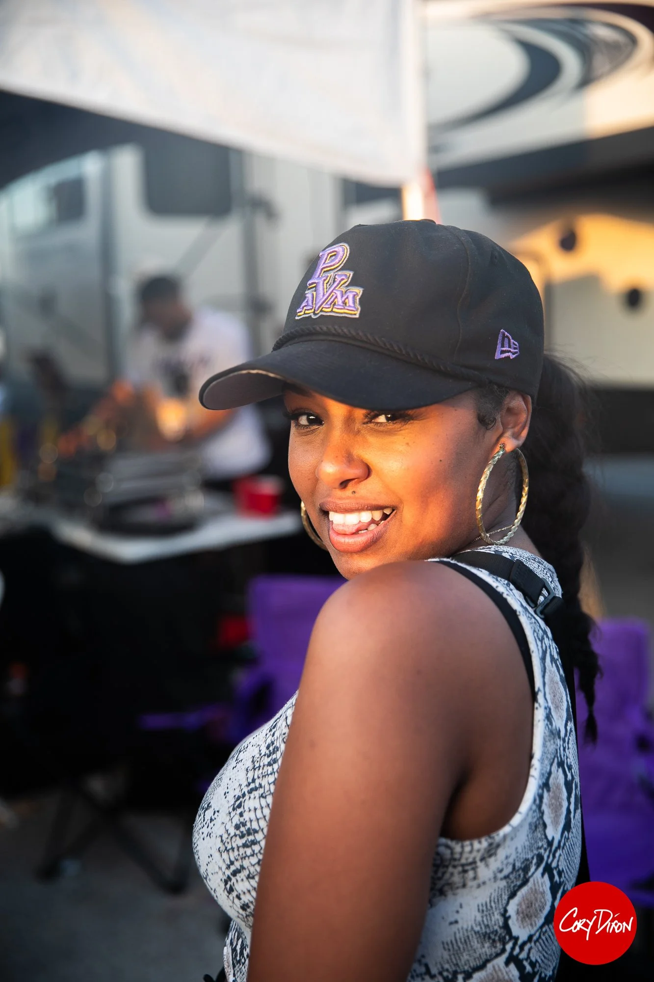 pvhc24tailgate0406.jpg