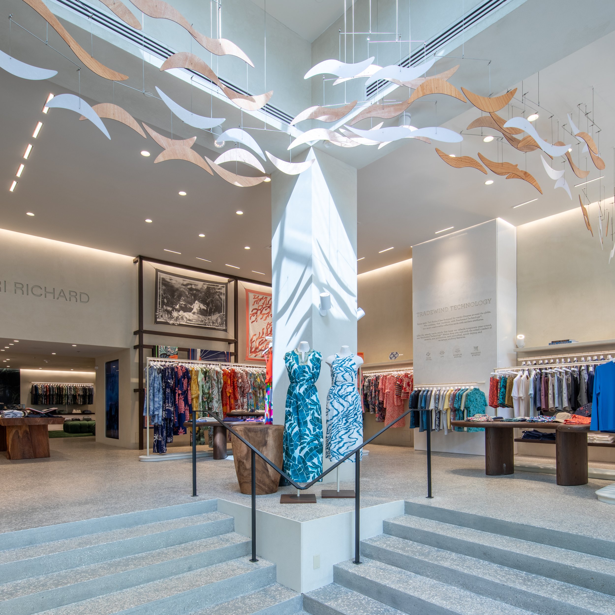 TRFlagshipStoreWaikiki-17.jpg