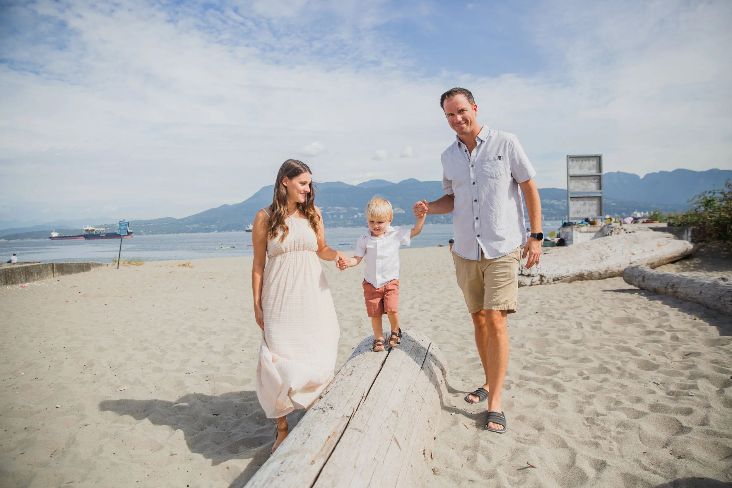 Amanda-Stephen-Family-2023-27.jpg