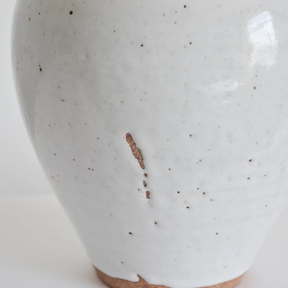 AQOE_handled_jug_detail2.jpg