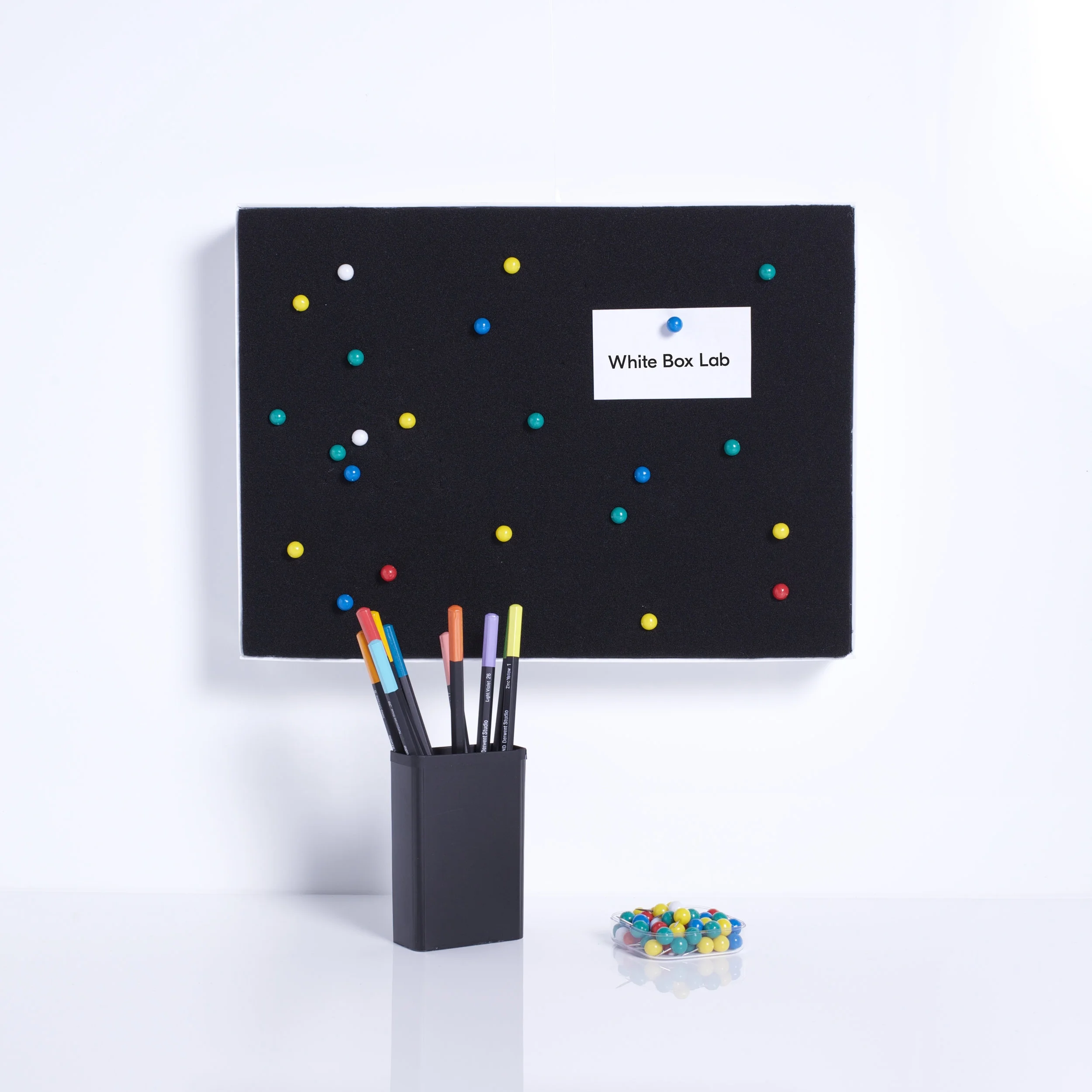make a foam board with a macbook box - whiteboxlab.jpg