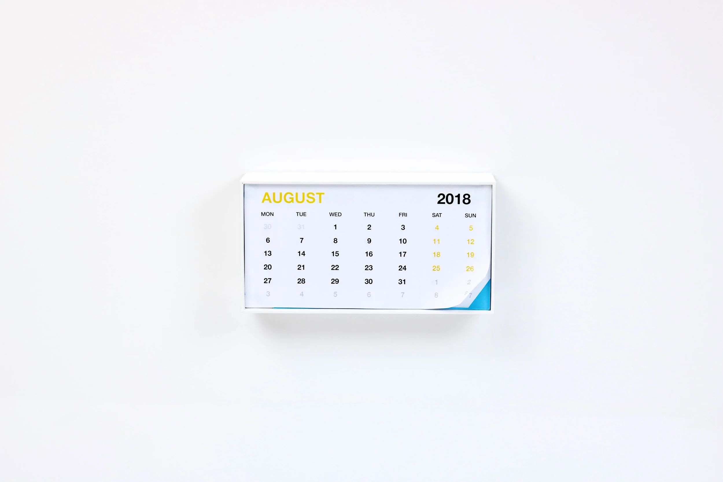 Make a calendar with your iPhone box_whiteboxlab