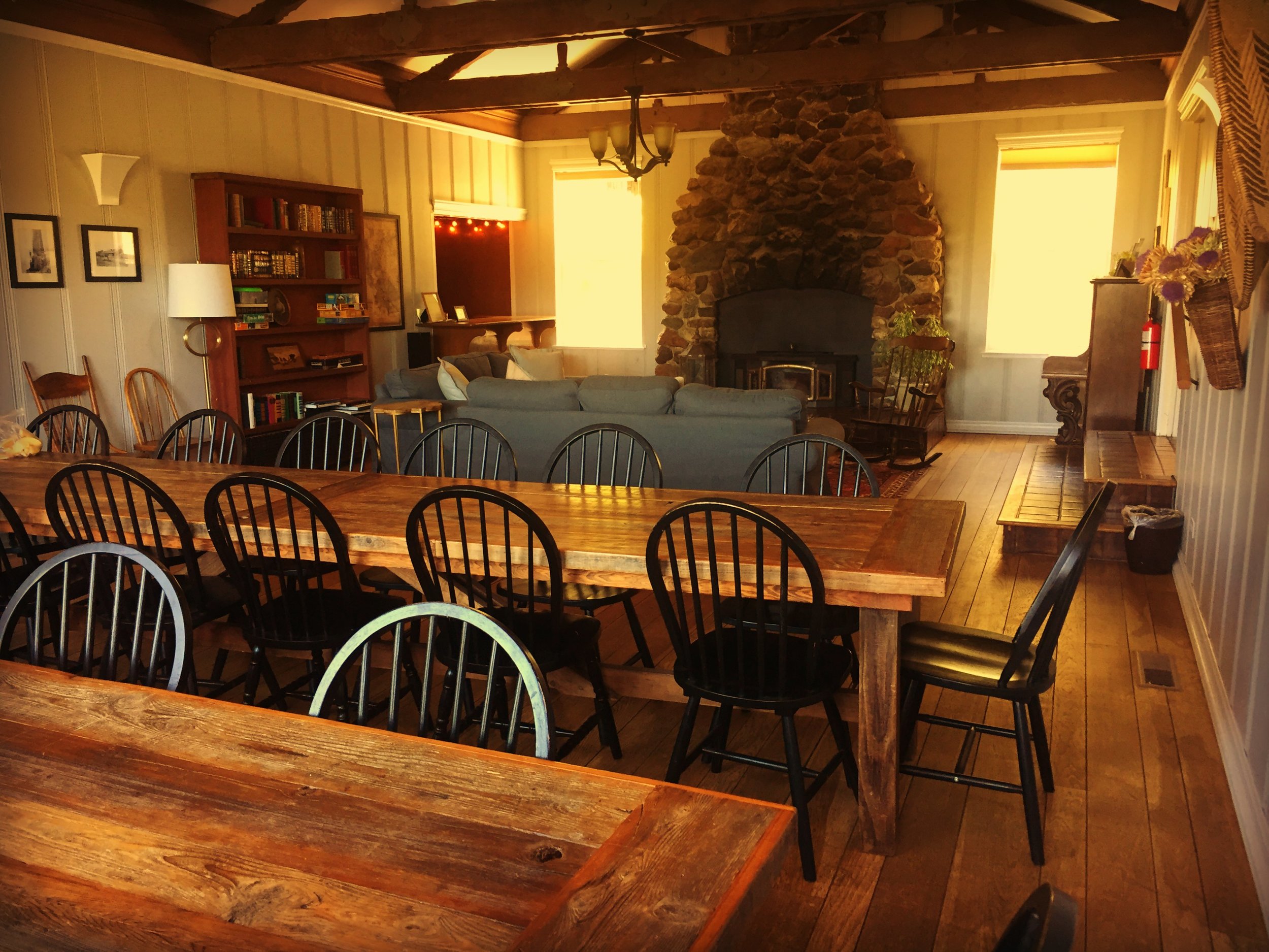 yokayo living room 3c.jpg
