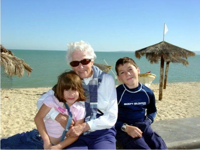 Kids and Gran in Mexico 2004.JPG