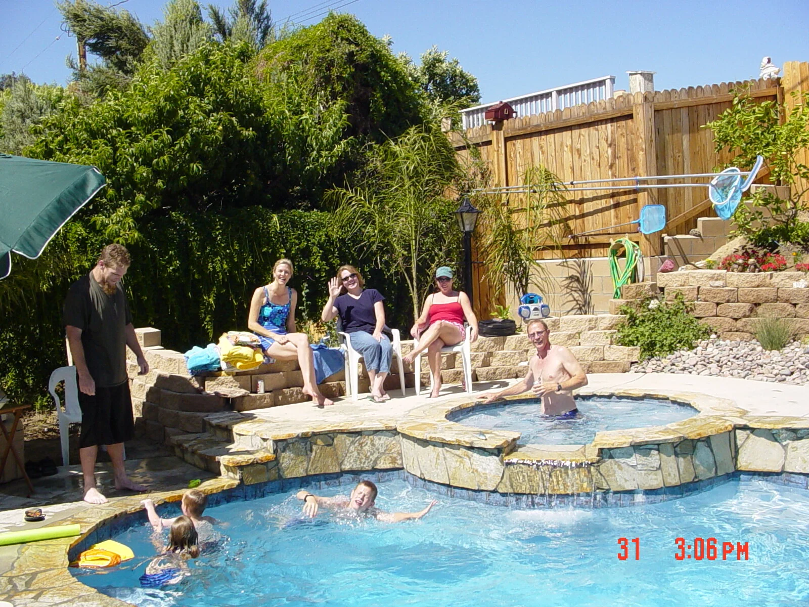 Memoral Day 2004-1.JPG