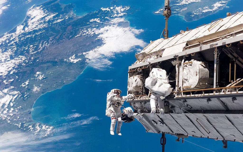 NASApix02[1].jpg