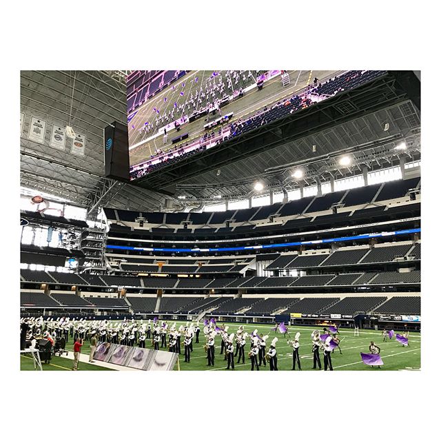 Such an amazing #saturdayplan watching these inspiring kids devoted to the music!!! 🎺 @lamarband did an awesome job at the USBands Southwestern Competition today 🙌🏽 .
.
.
Mi plan de hoy s&aacute;bado fue el de acompa&ntilde;ar a la banda de mis hi