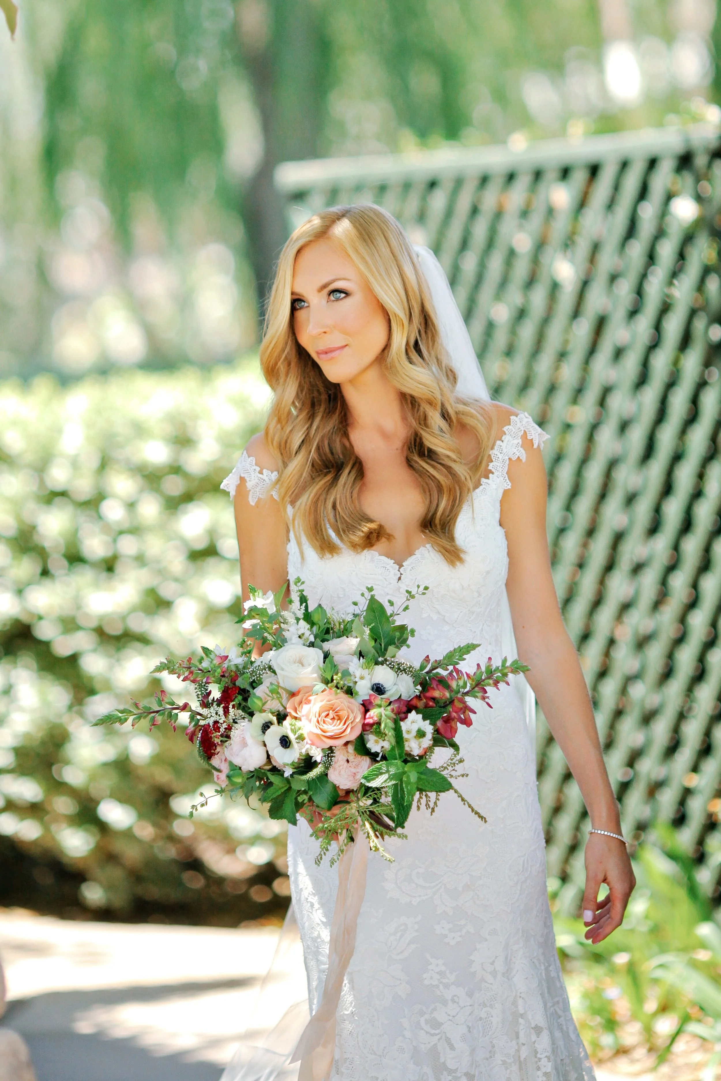 Taylor and Becca Jones Wedding Photos FR (91 of 1001).jpg