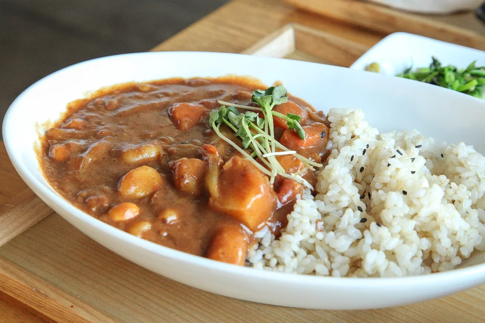 Slobbie: Vegetarian Restaurant in Hongdae, Seoul