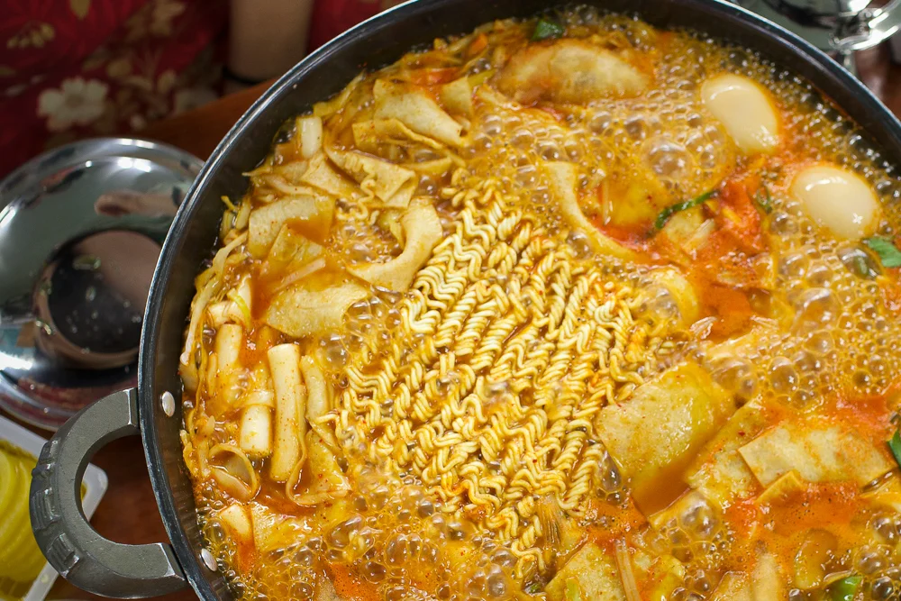 Rice Cake Marathon at Tteokbokki Town
