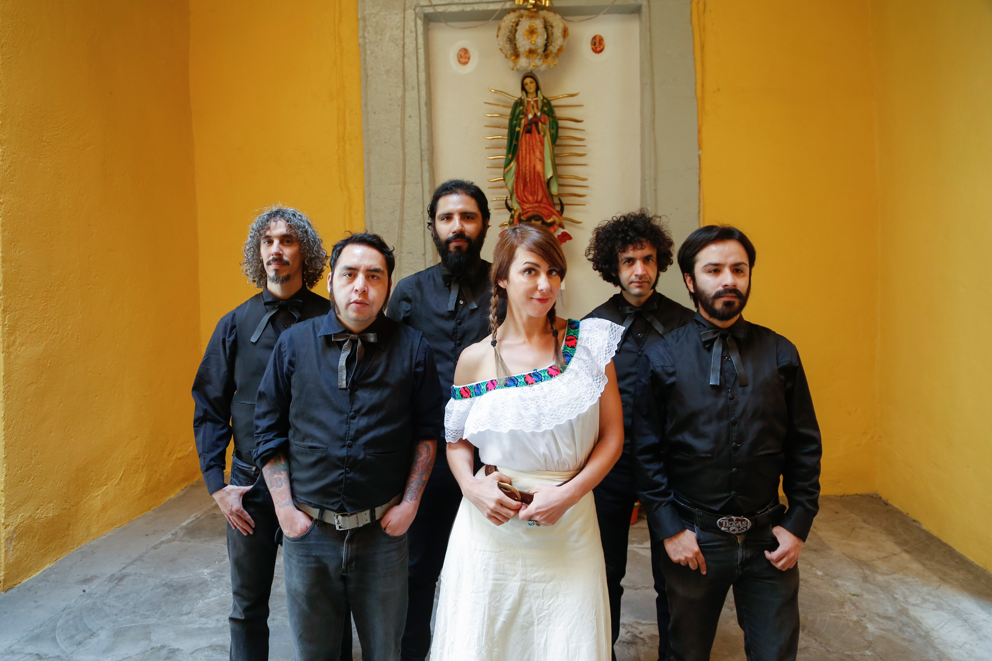 Abbie & Twin Tones, Mexico City 2015