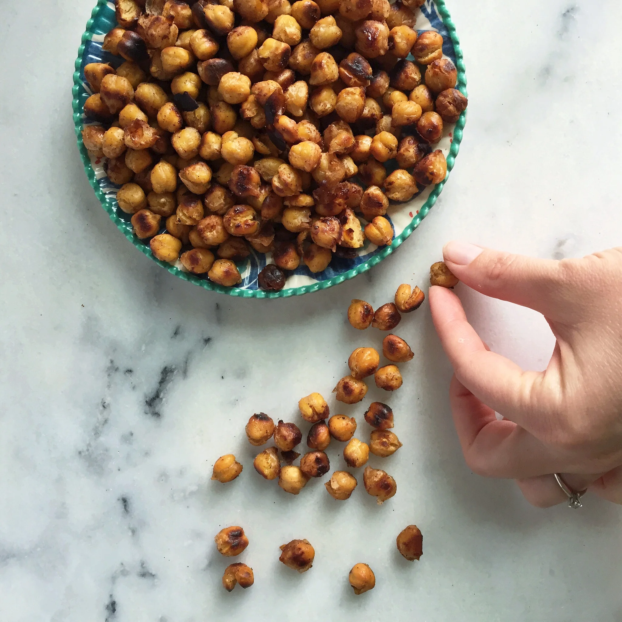 Sweet Cinnamon Chickpea Poppers